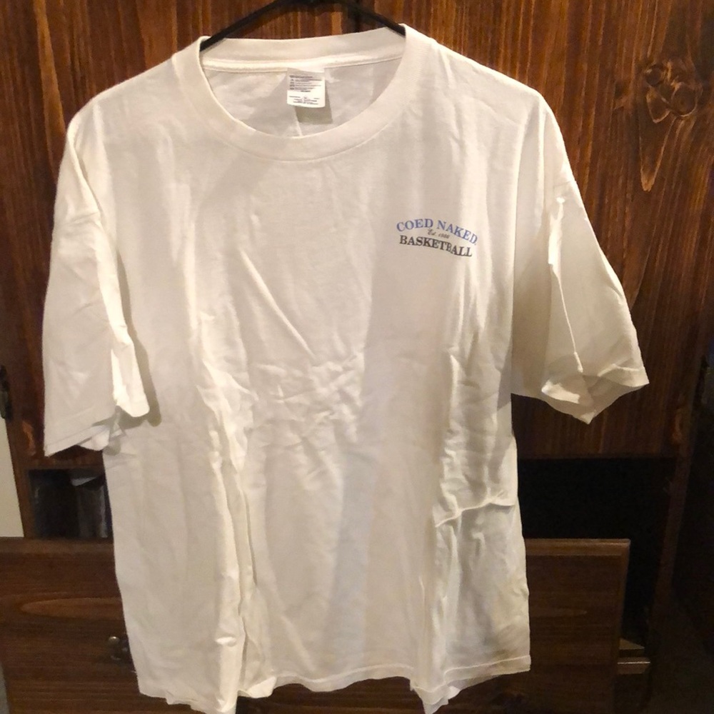 Men’s basketball tee